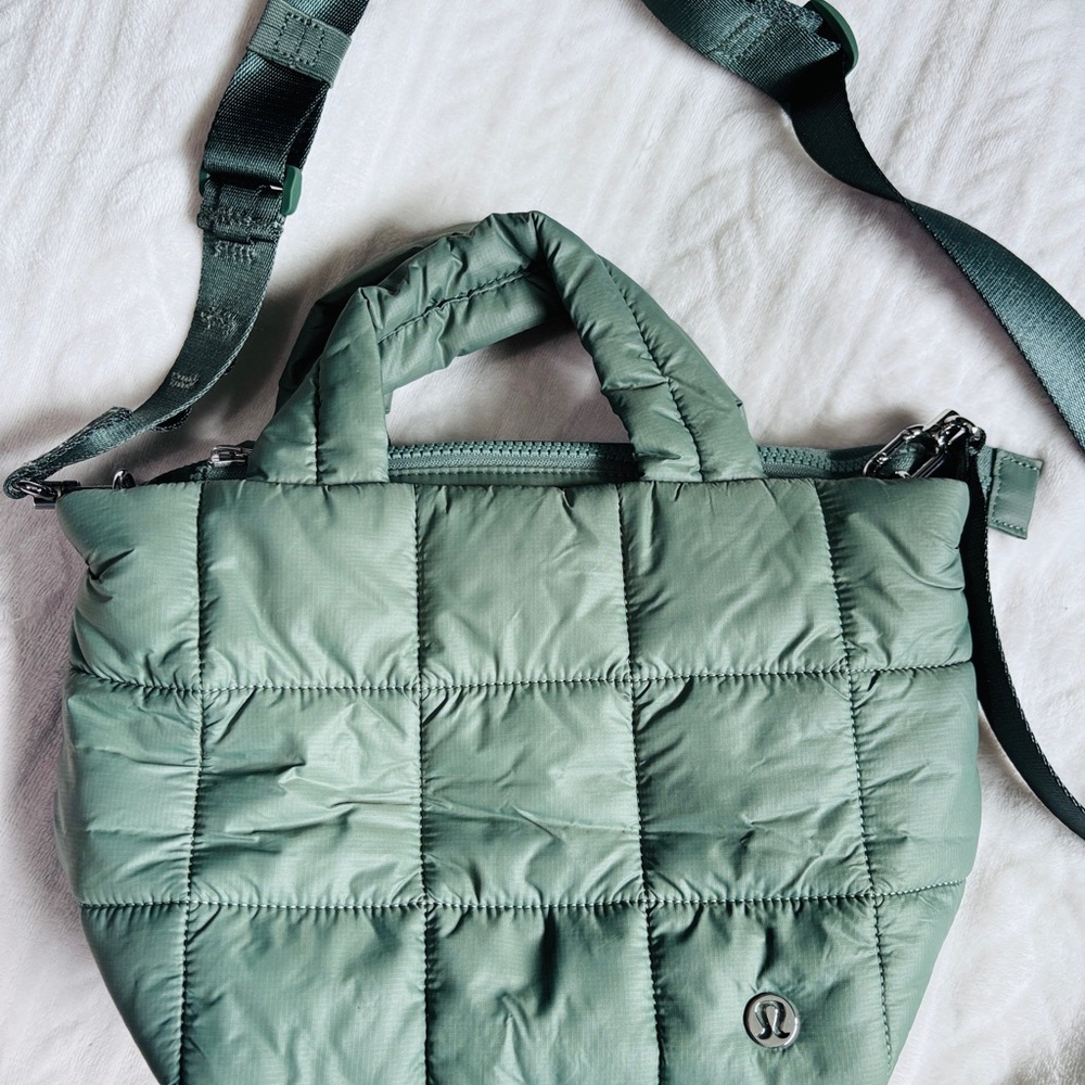 LULULEMON  | Grey sage quilted grid tote small
